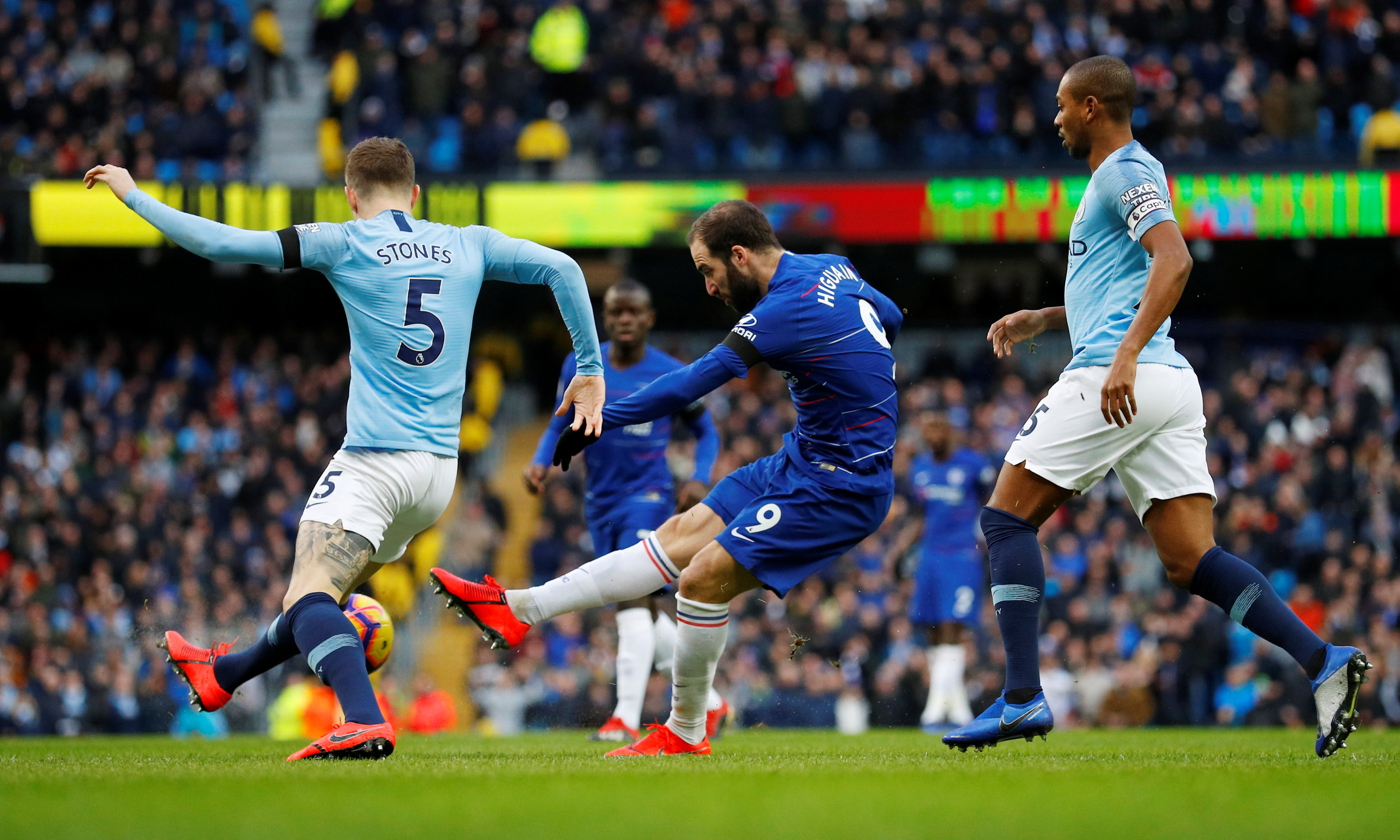 米体：路易斯-恩里克表现低迷，对阵比萨或成他的最后机会（米体：路易斯-恩里克战绩不振，战比萨或成最后自救之战）