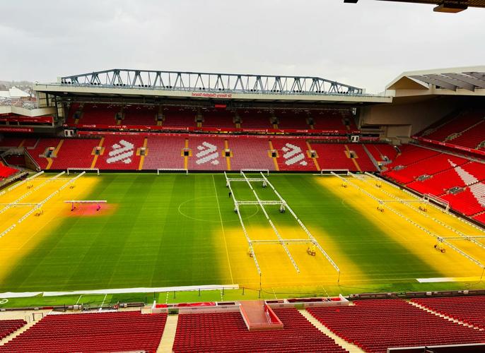 曼联拉什福德末段绝杀狼队（拉什福德压哨绝杀助曼联险胜狼队）