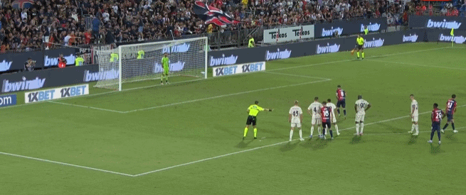 凌空抽射太炸裂了