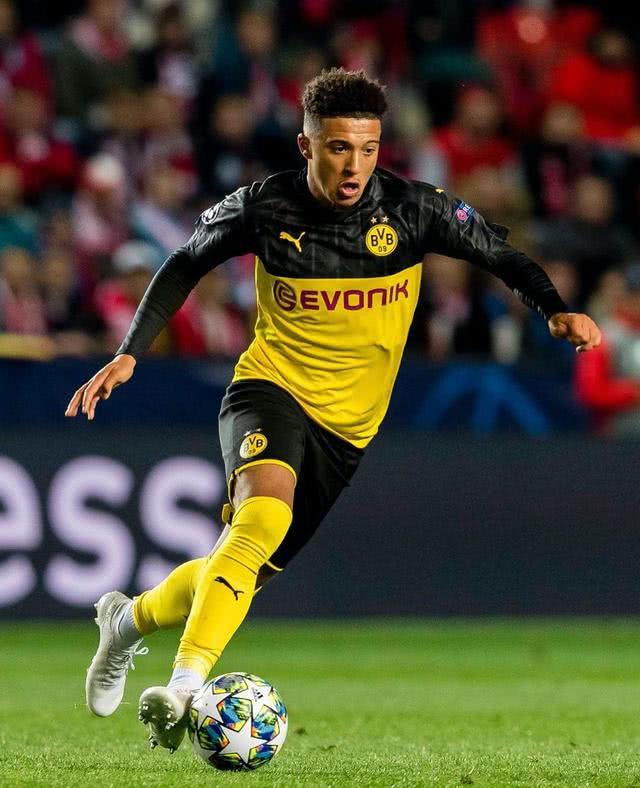 阿斯：罗德里戈出场时间在皇马排第17，但在巴西队却连场首发（阿斯：罗德里戈在皇马出场仅列第17，回到巴西队却连续首发）