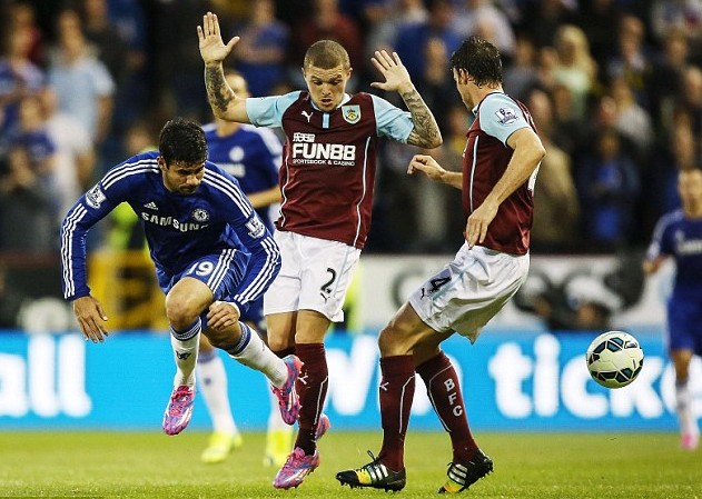 巴萨主场已18年未输给马竞 数据支持延续纪录（巴萨主场对马竞18年不败，数据看好纪录再续）