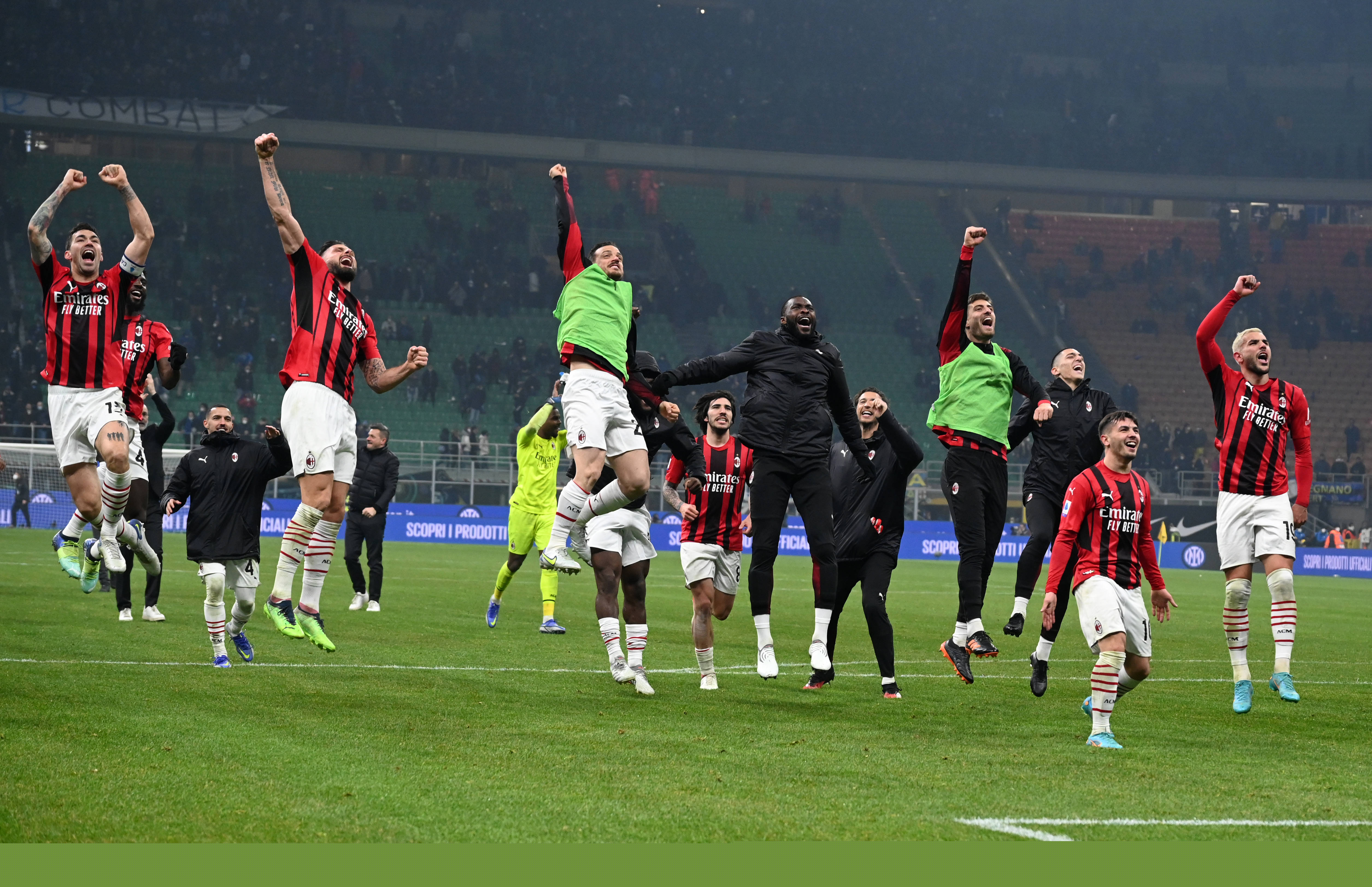 某球星再次进入本轮最佳阵容（某球星再度入选本轮最佳阵容）