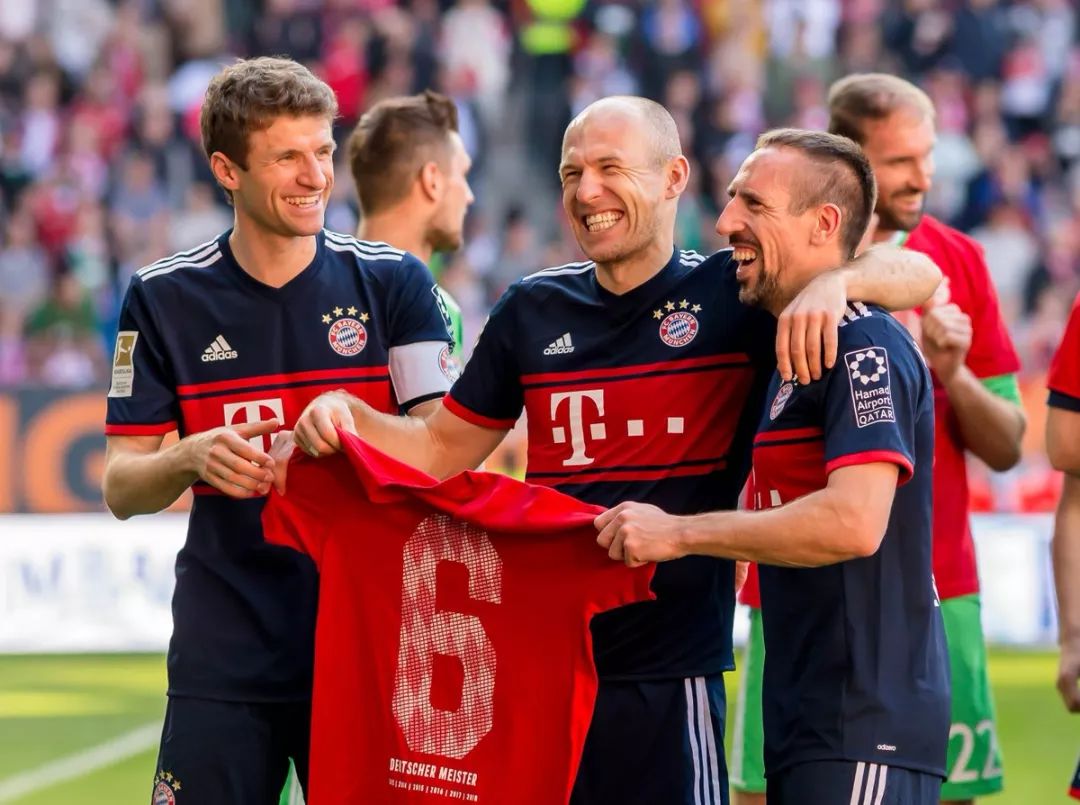 斯基拉：比萨想租借国米的卡尔博尼和罗马的皮西利（斯基拉：比萨有意从国米与罗马租来卡尔博尼、皮西利）